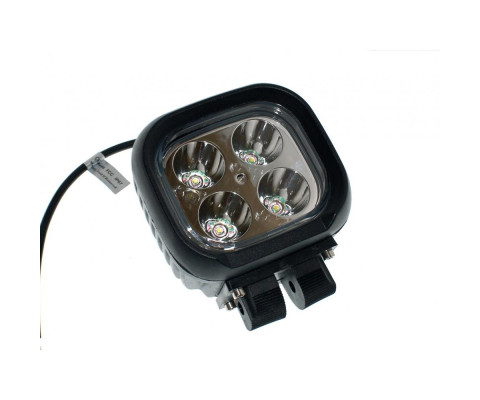 Светодиодная фара AllLight 23T-40W 4 chip CREE 9-30V Светодиодная фара AllLight 23T-40W 4 chip CREE 9-30V