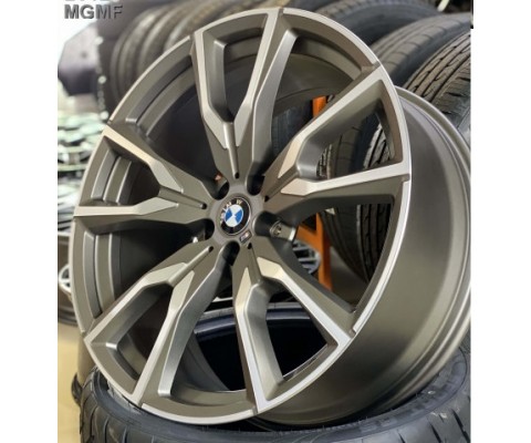 Replica BMW (B812) 9.5x22 5x112 ET32 DIA66.6 (BKF)