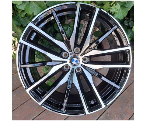 Replica BMW (B3075) 9x20 5x112 ET35 DIA66.6 (black machined face)