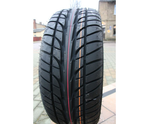 Dayton D320 225/40 ZR18 92Y XL