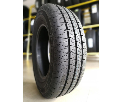 Matador MPS-330 Maxilla 2 215/70 R15C 109/107S