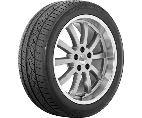 Nitto NT421Q 235/55 R18 104V XL